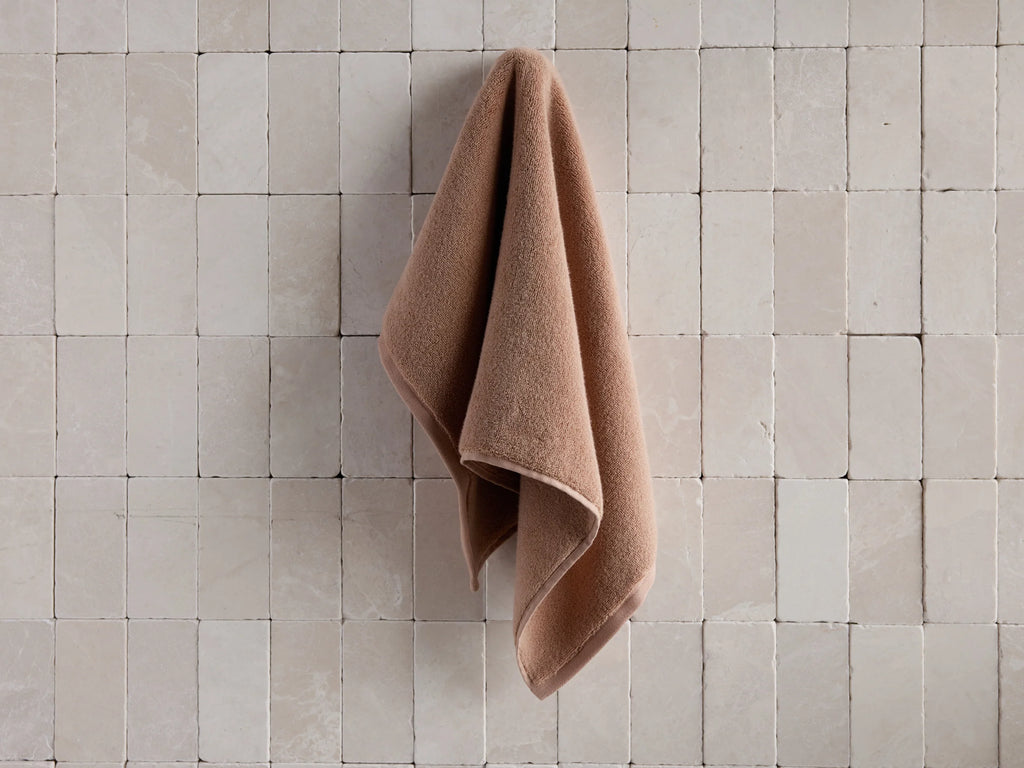 MONARCH™ Organic Plush Hand Towels