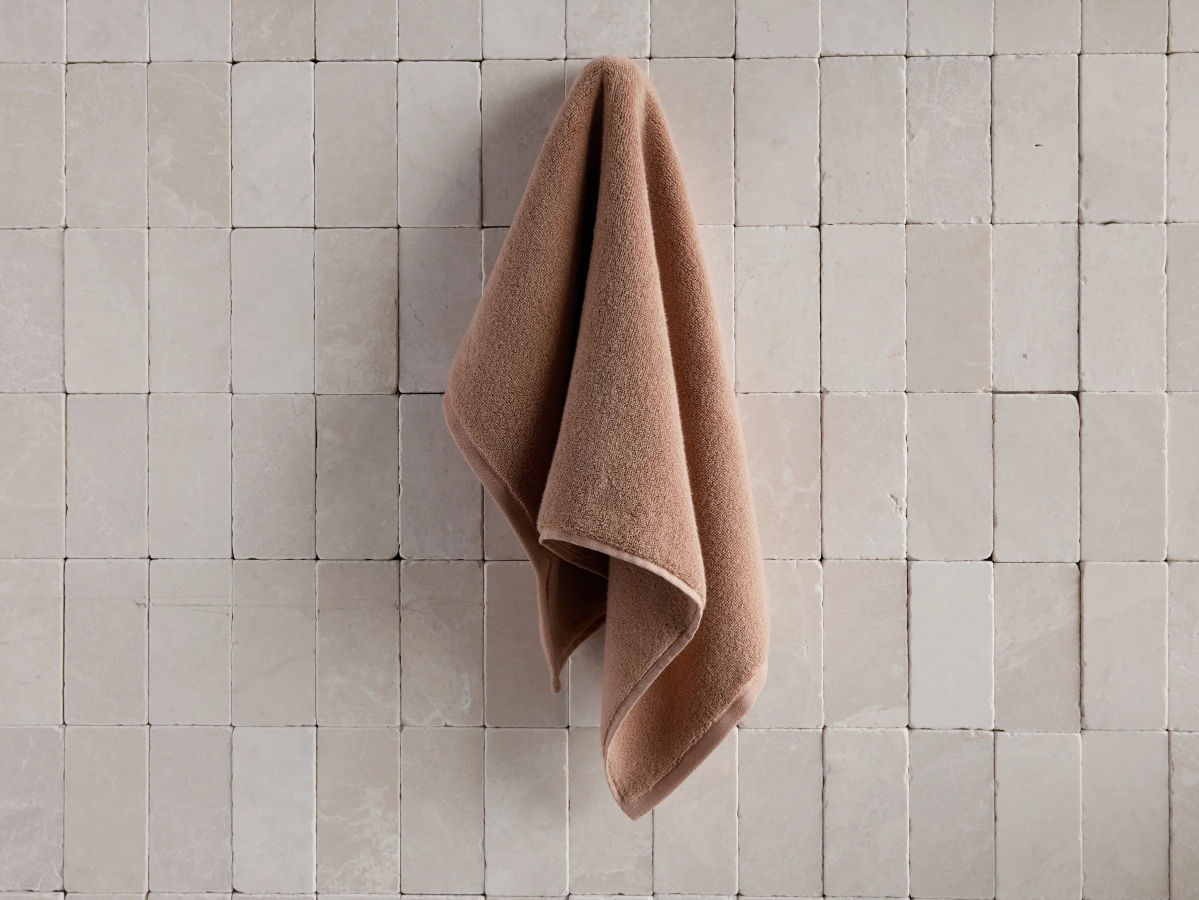 MONARCH™ Organic Plush Hand Towels
